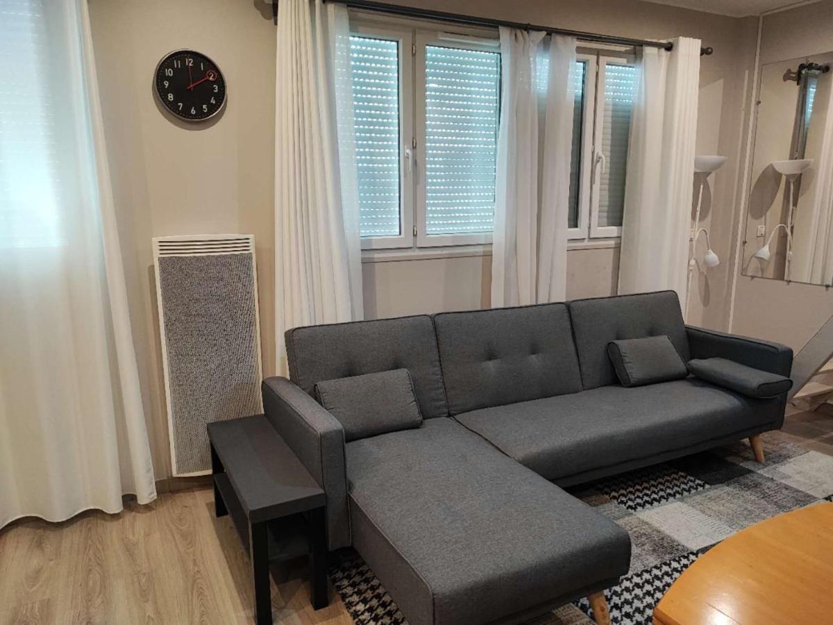 Home, Sweet Apartment *