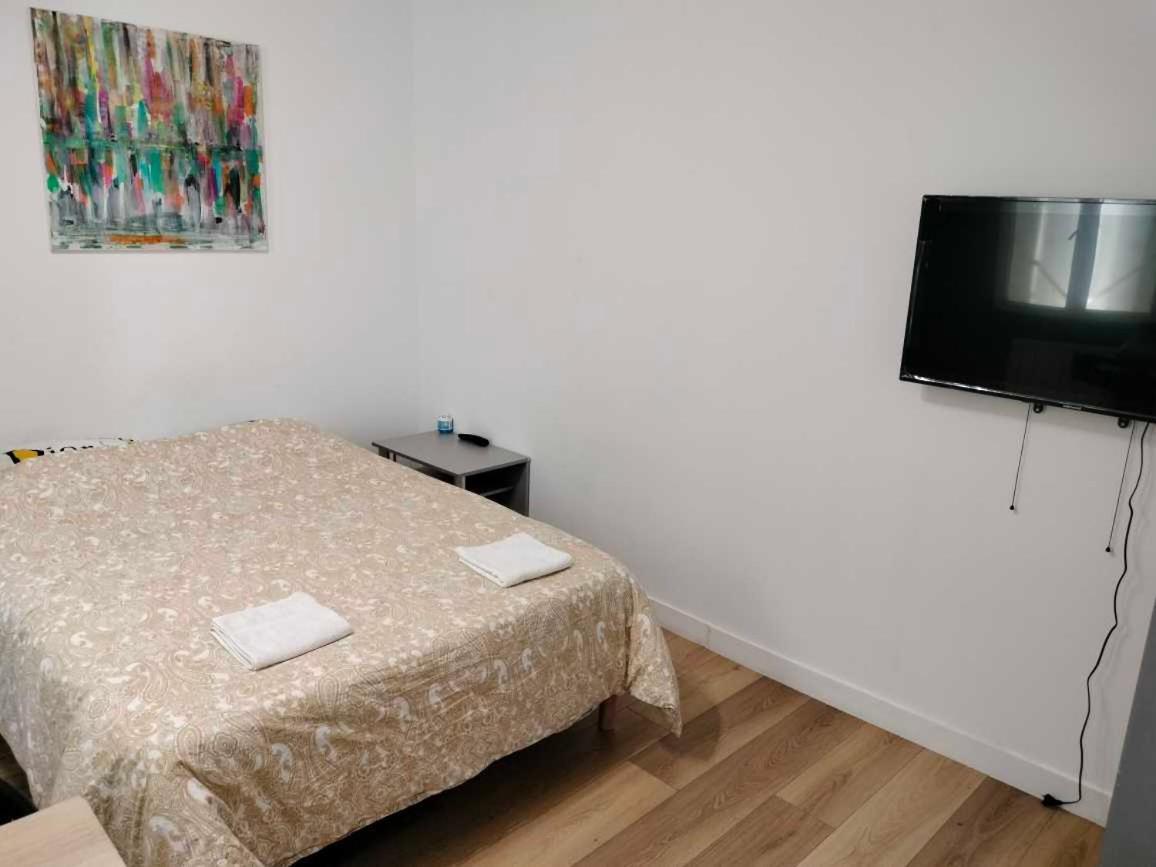 Home, Sweet * Vitry-sur-Seine