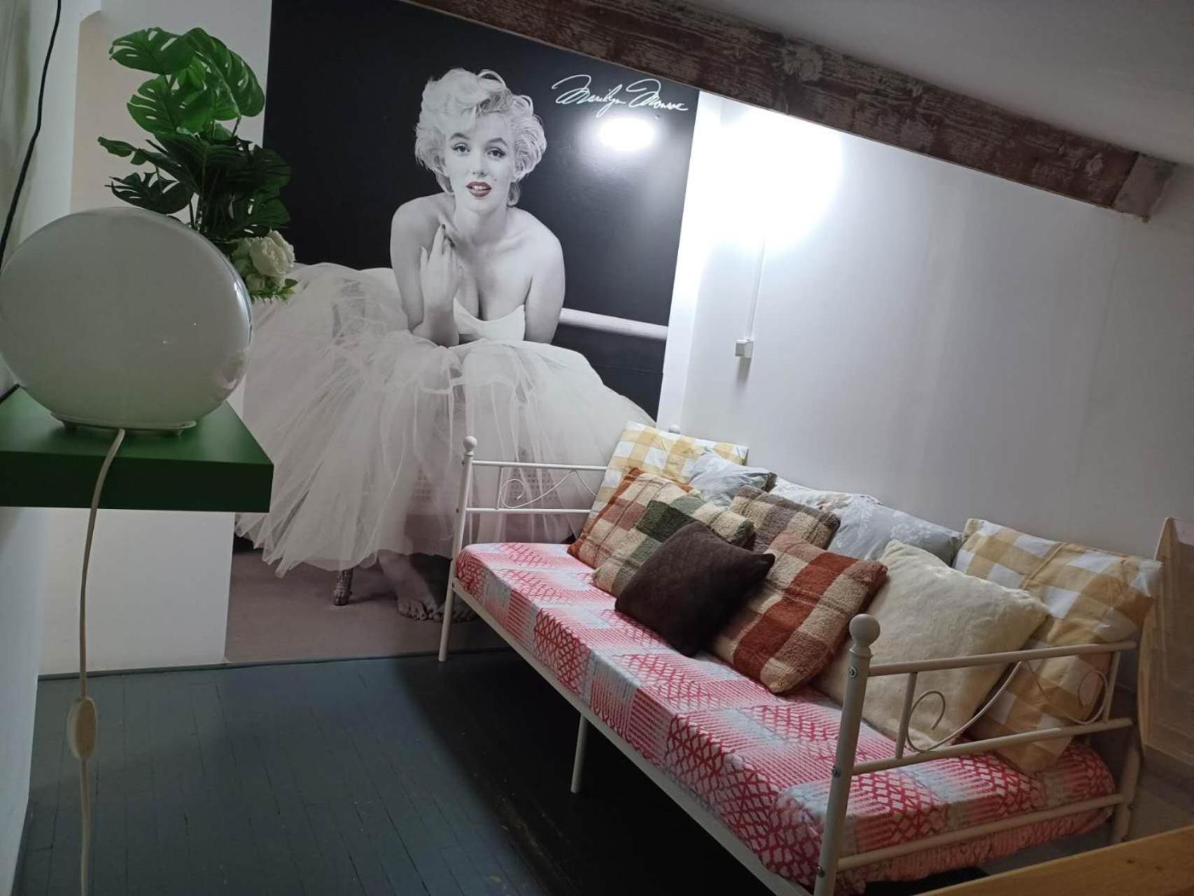 Home, Sweet Apartment